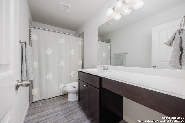 Image 13 of 49 For 8211 Broussard