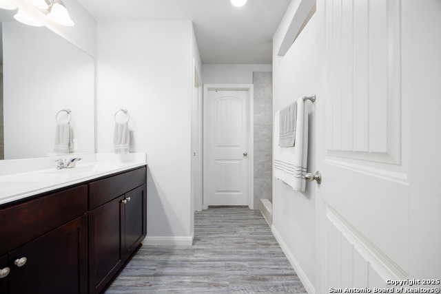 Image 23 of 49 For 8211 Broussard