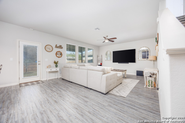 Image 25 of 49 For 8211 Broussard