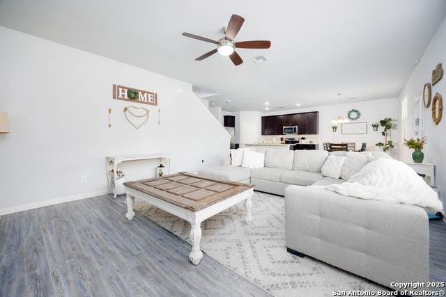 Image 28 of 49 For 8211 Broussard