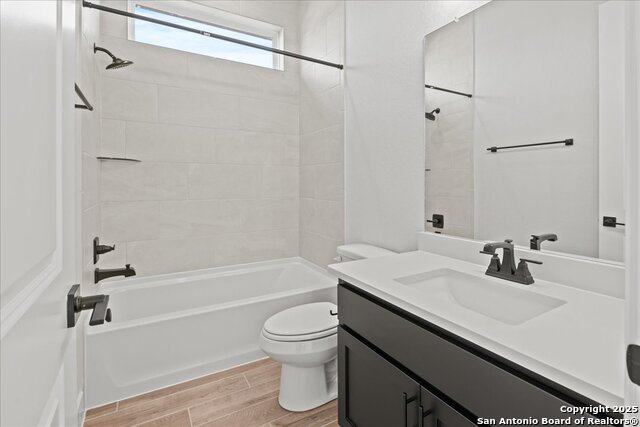 Image 11 of 20 For 3715 Moru Oak Drive