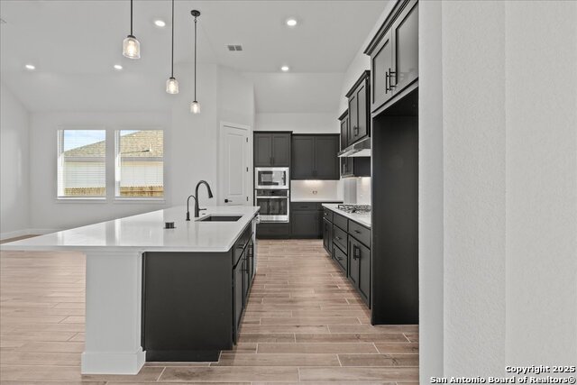 Image 4 of 20 For 3715 Moru Oak Drive