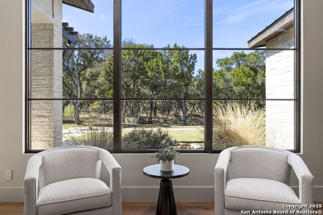 Listing photo id 9 for 116 Sendero Ridge