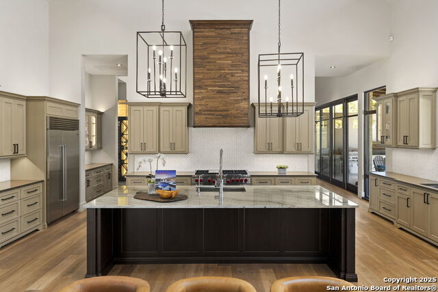 Listing photo id 16 for 116 Sendero Ridge