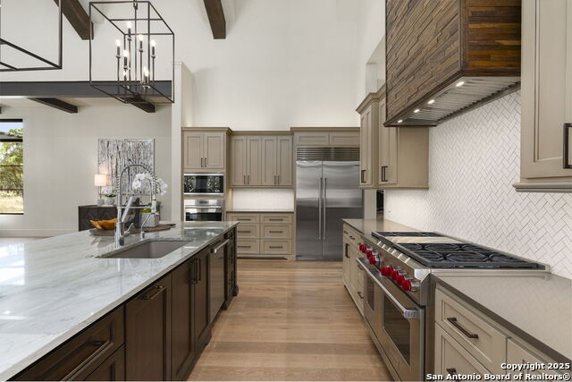 Listing photo id 17 for 116 Sendero Ridge