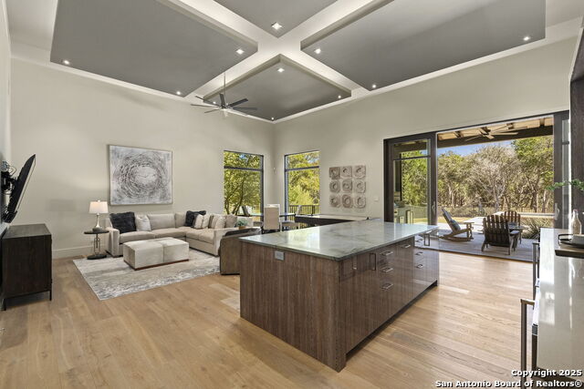 Listing photo id 21 for 116 Sendero Ridge