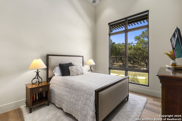 Listing photo id 34 for 116 Sendero Ridge