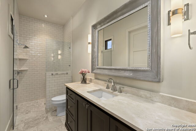 Listing photo id 35 for 116 Sendero Ridge