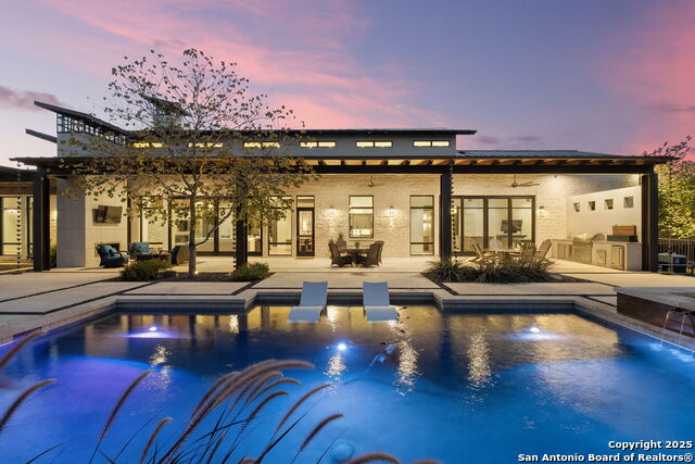 Listing photo id 43 for 116 Sendero Ridge