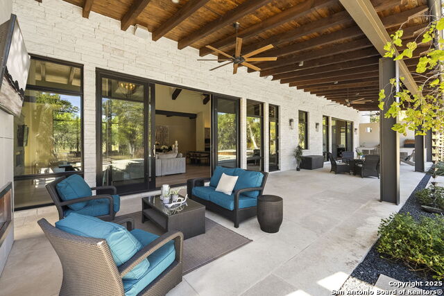 Listing photo id 46 for 116 Sendero Ridge