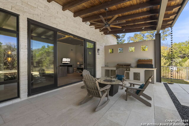 Listing photo id 49 for 116 Sendero Ridge