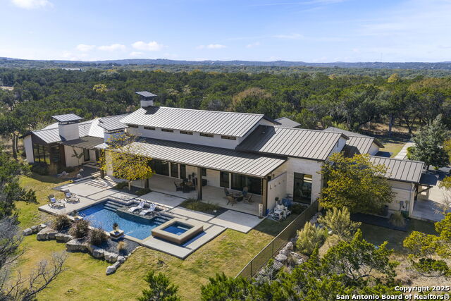 Listing photo id 53 for 116 Sendero Ridge