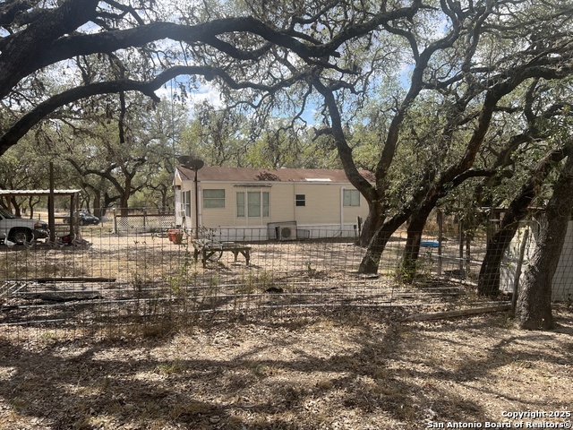 Image 7 of 11 For 1050 Hickory