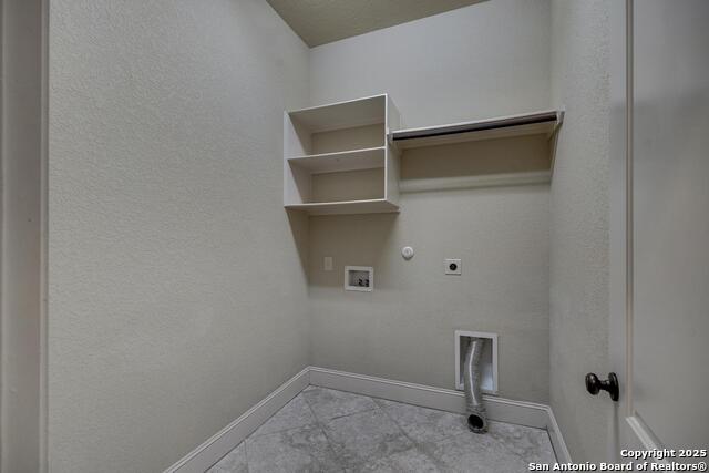 Image 11 of 36 For 13930 Evelina