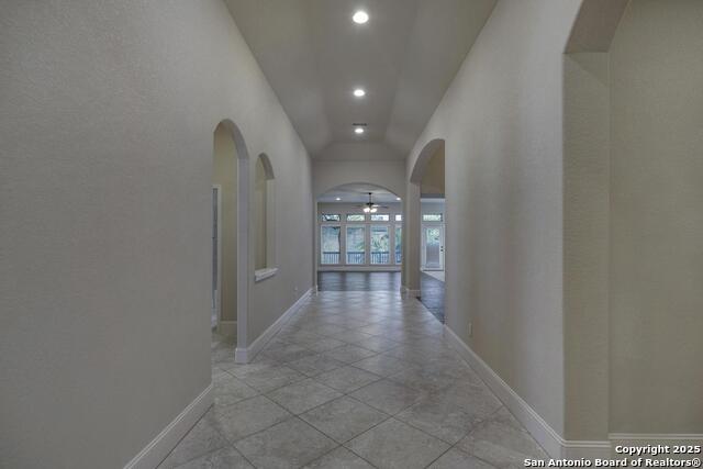 Image 12 of 36 For 13930 Evelina