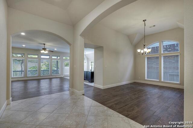 Image 13 of 36 For 13930 Evelina