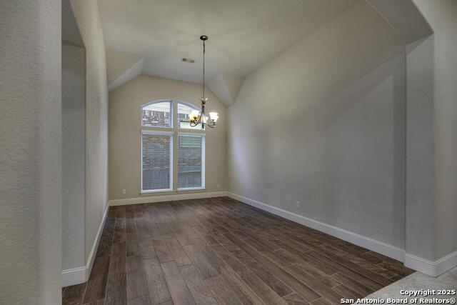 Image 14 of 36 For 13930 Evelina