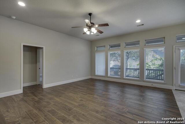 Image 16 of 36 For 13930 Evelina