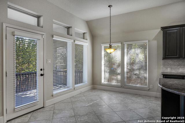 Image 22 of 36 For 13930 Evelina