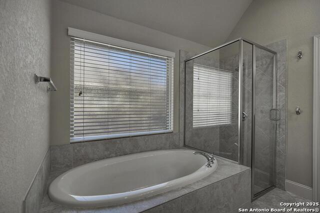 Image 27 of 36 For 13930 Evelina