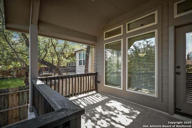 Image 32 of 36 For 13930 Evelina