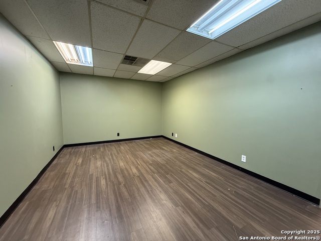 Listing photo id 2 for 2426 Freedom