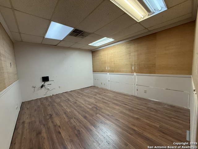 Listing photo id 4 for 2426 Freedom