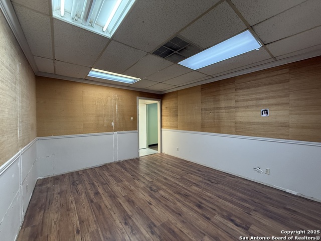 Listing photo id 5 for 2426 Freedom