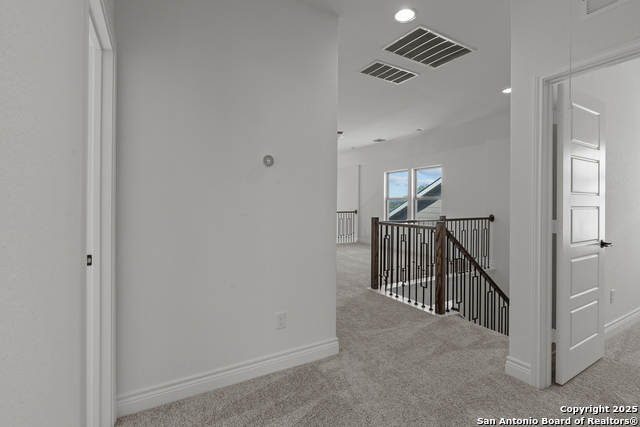 Image 36 of 39 For 4843 Whaler  