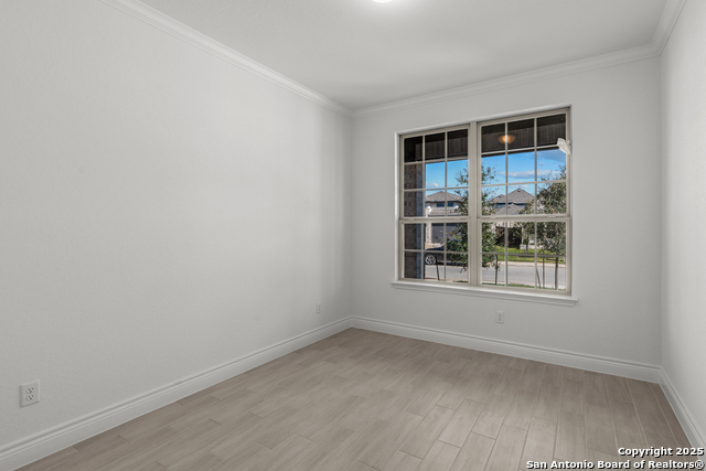 Image 5 of 39 For 4843 Whaler  