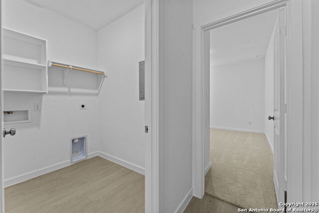 Image 6 of 28 For 740 Horsetail Ln