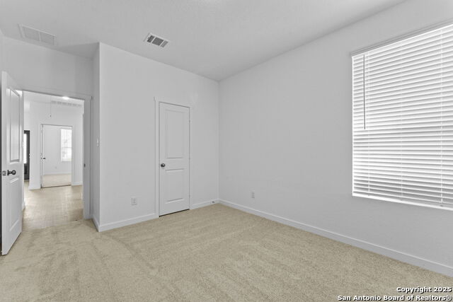 Image 8 of 28 For 740 Horsetail Ln