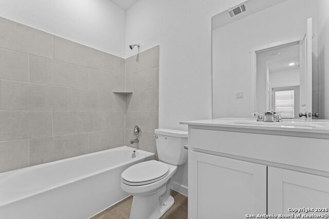 Image 9 of 28 For 740 Horsetail Ln