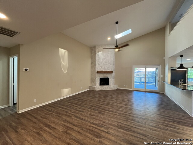 Image 13 of 76 For 14526 Majestic Prince St