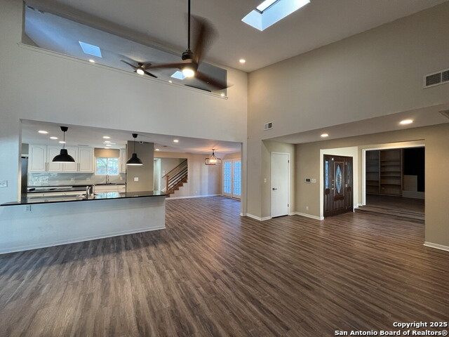 Image 15 of 76 For 14526 Majestic Prince St