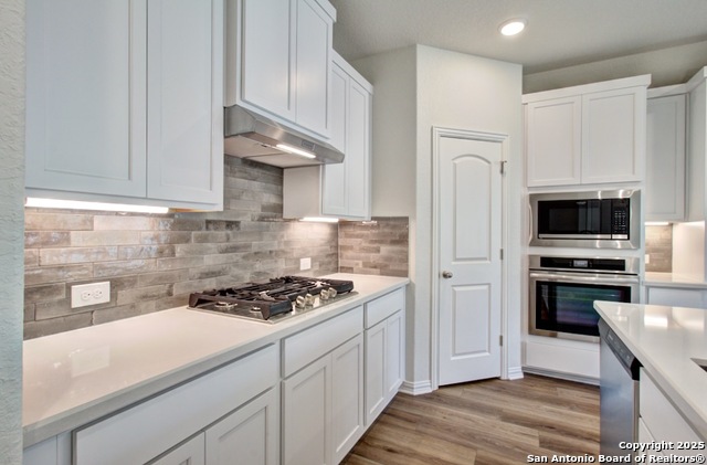 Image 6 of 20 For 943 Creek Bed Drive