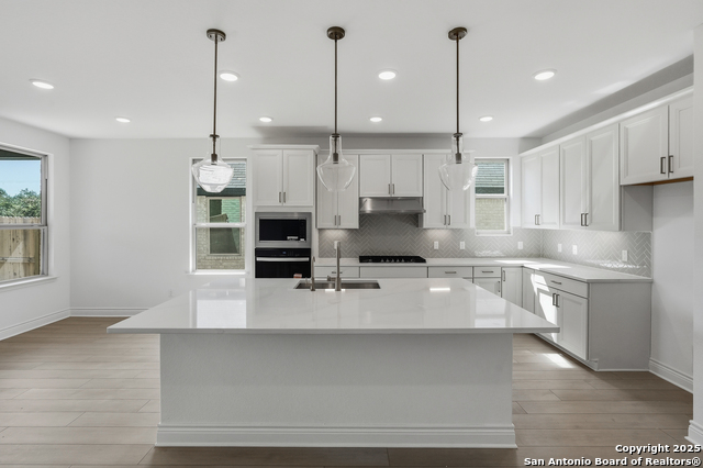 Image 14 of 37 For 347 Alpine Lakes