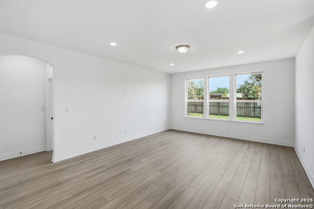 Image 20 of 37 For 347 Alpine Lakes