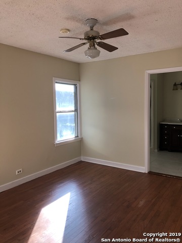 Image 19 of 23 For 2022 Santa Barbara St