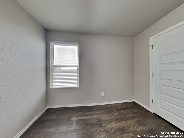 Image 16 of 23 For 4129 Asher Alley