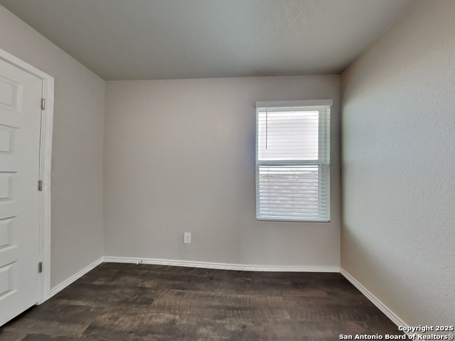 Image 18 of 23 For 4129 Asher Alley