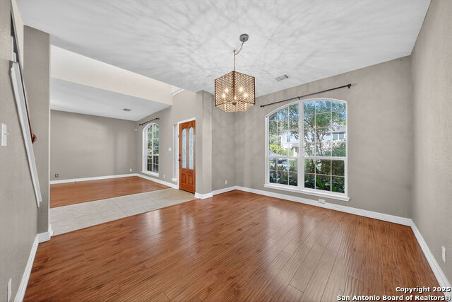 Image 16 of 33 For 4509 Grand Forest Dr.