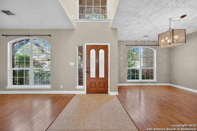 Image 4 of 33 For 4509 Grand Forest Dr.