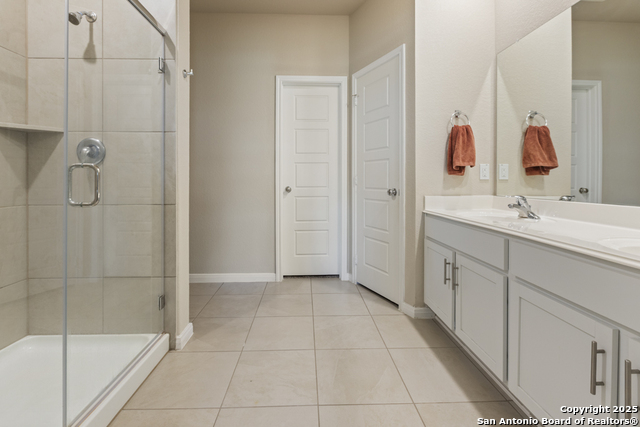 Image 15 of 31 For 6123 Quiet Oak Place