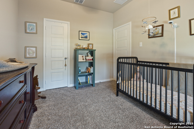 Image 18 of 31 For 6123 Quiet Oak Place