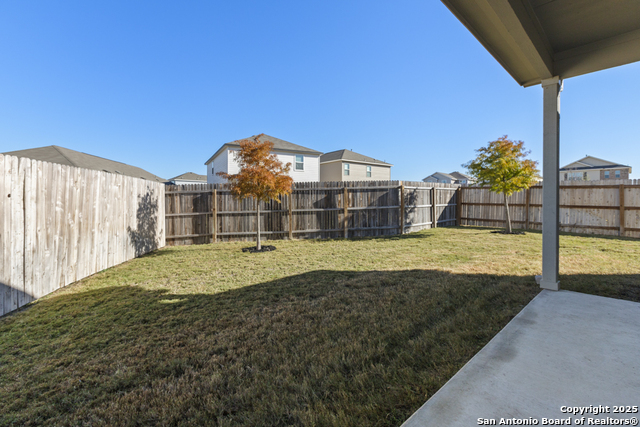 Image 27 of 31 For 6123 Quiet Oak Place