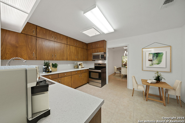 Image 17 of 45 For 8390 Verde N