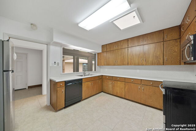 Image 22 of 45 For 8390 Verde N