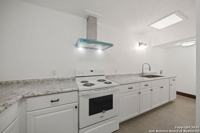 Image 28 of 45 For 8390 Verde N