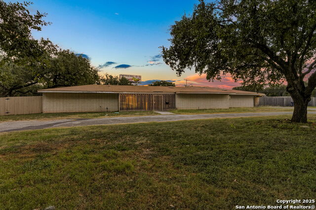 Image 3 of 45 For 8390 Verde N